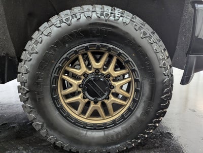 2023 Chevrolet Silverado 2500HD 4WD Crew Cab Standard Bed Custom