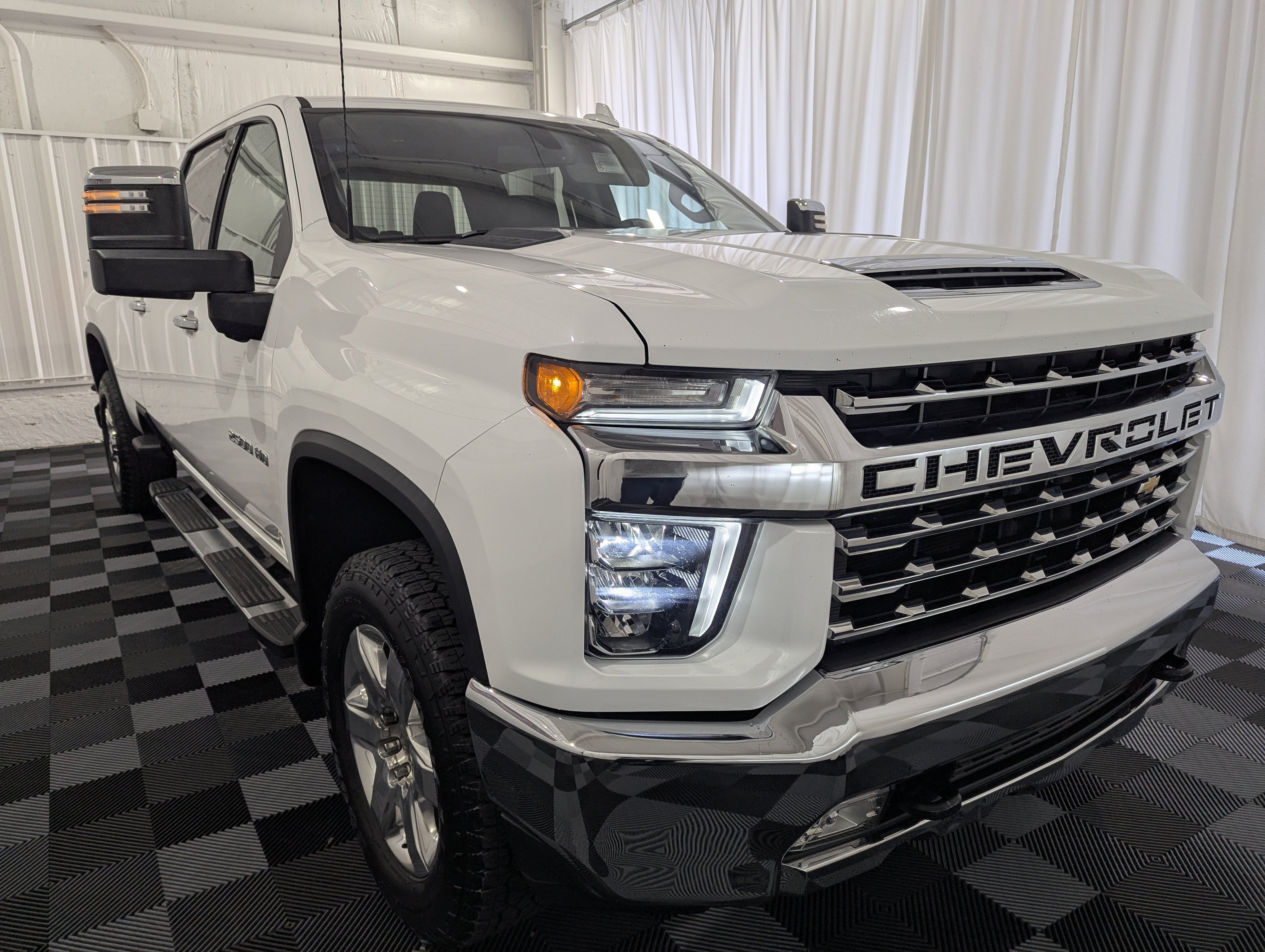 2020 Chevrolet Silverado 2500HD 4WD Crew Cab Long Bed LTZ