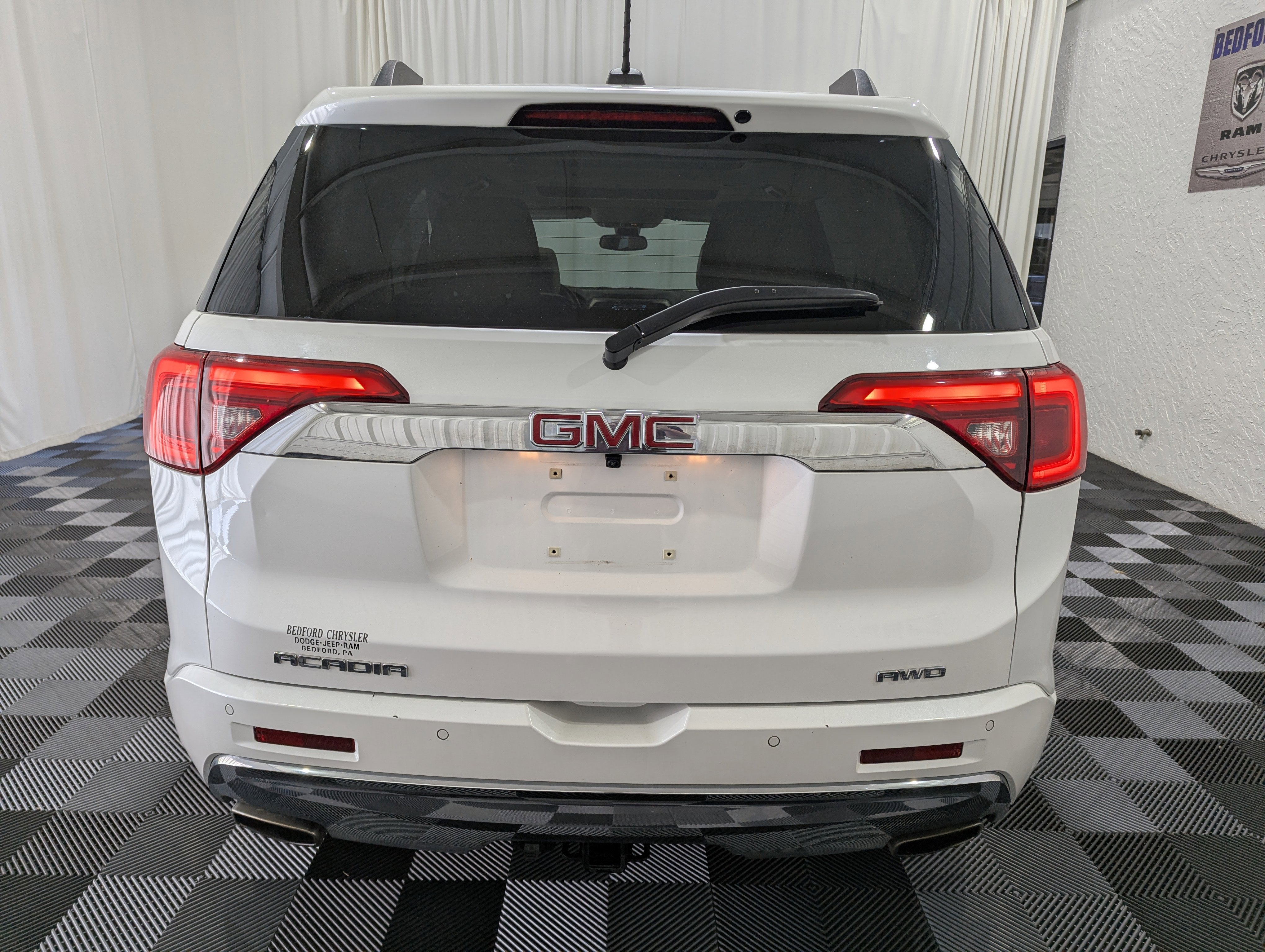 2017 GMC Acadia Denali
