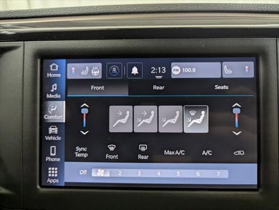 2023 Chrysler Voyager LX