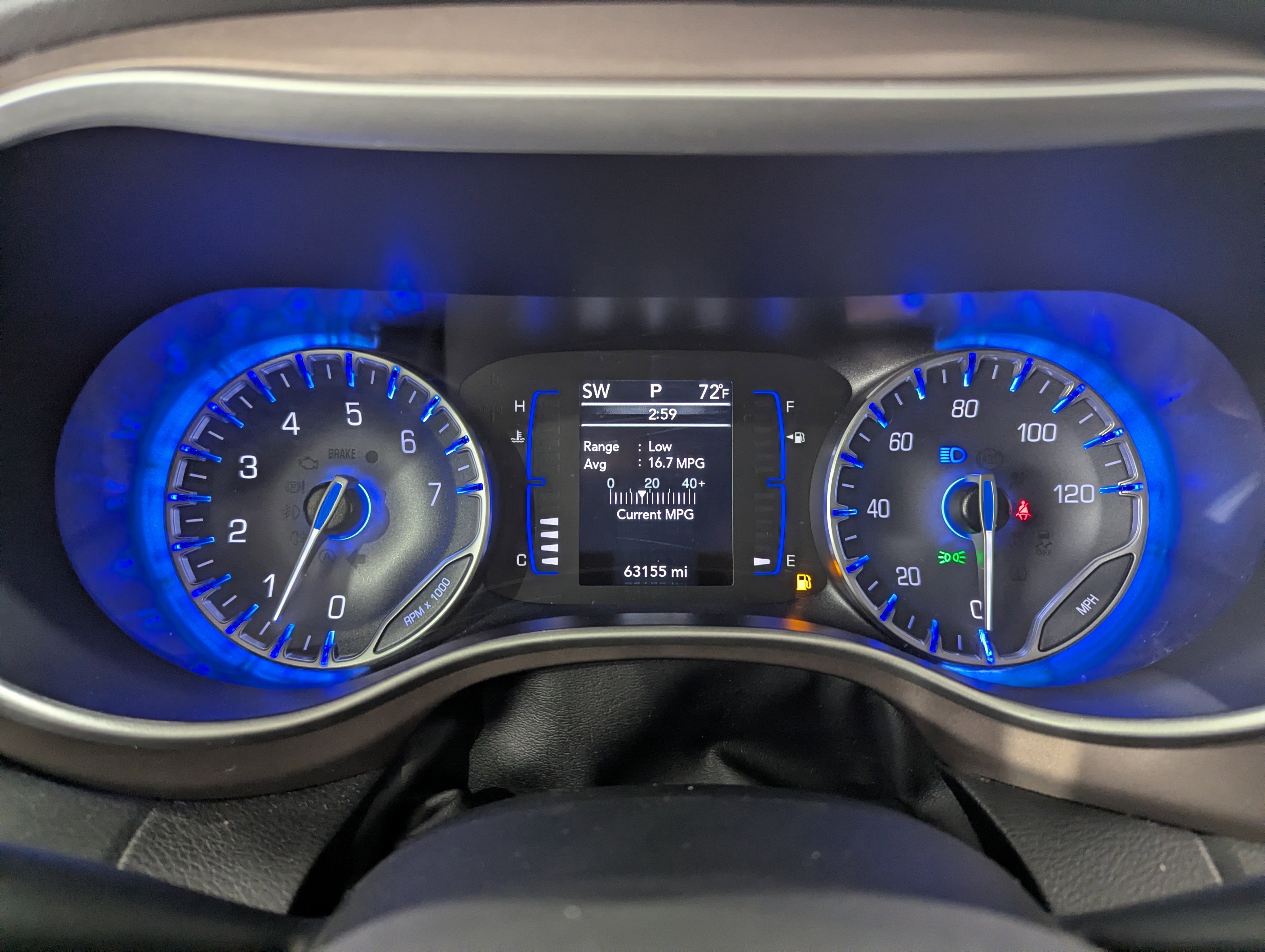 2023 Chrysler Voyager LX