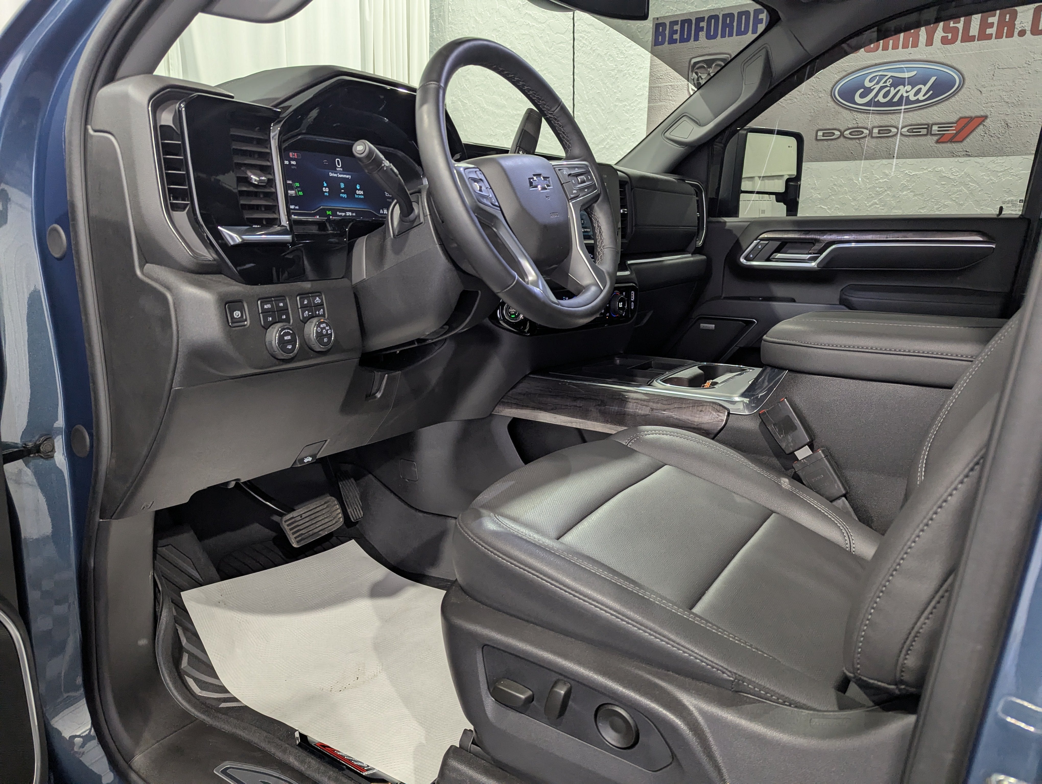 2025 Chevrolet Silverado 2500HD 4WD Crew Cab Standard Bed LTZ