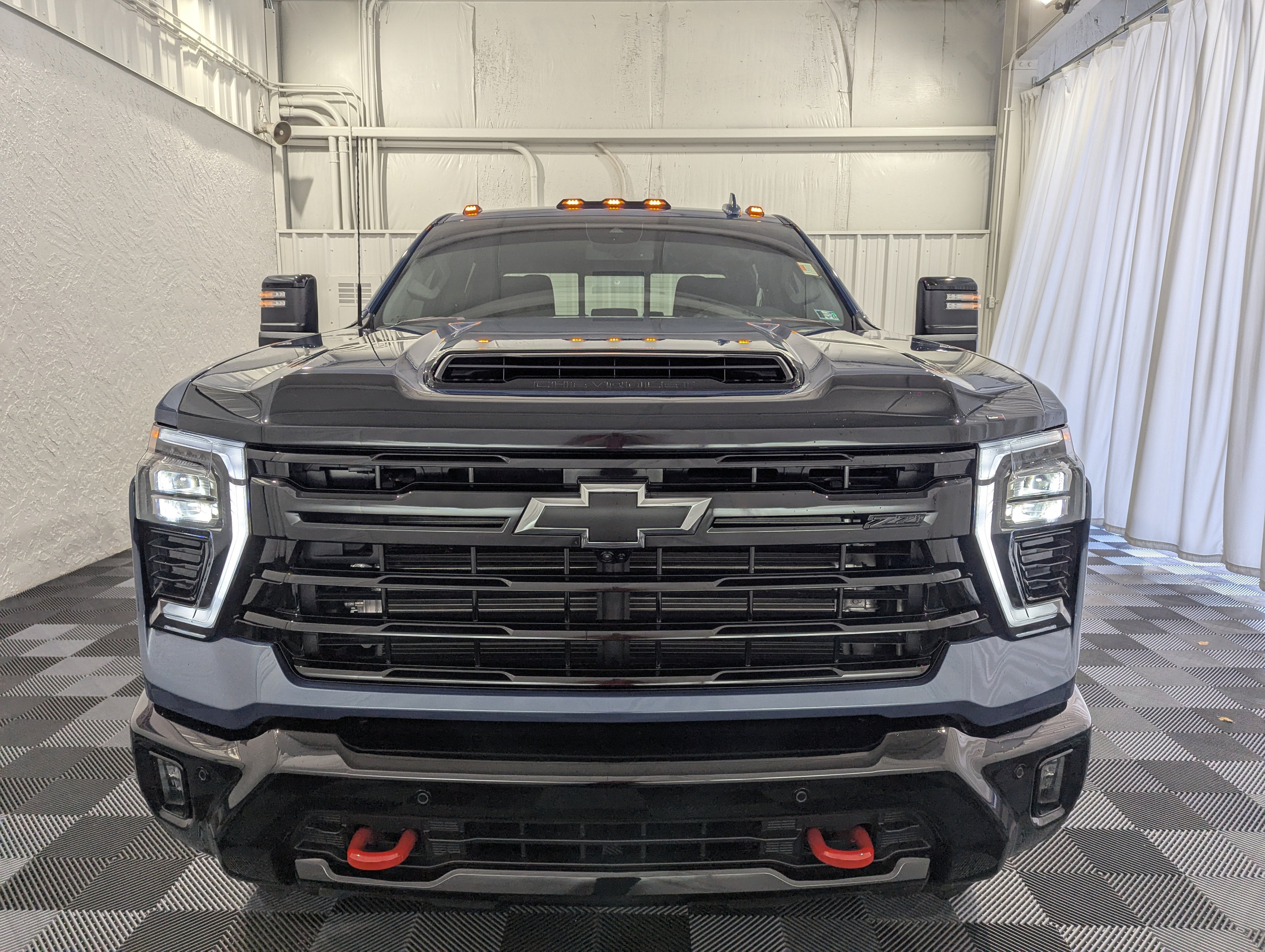 2025 Chevrolet Silverado 2500HD 4WD Crew Cab Standard Bed LTZ
