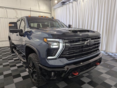 2025 Chevrolet Silverado 2500HD 4WD Crew Cab Standard Bed LTZ