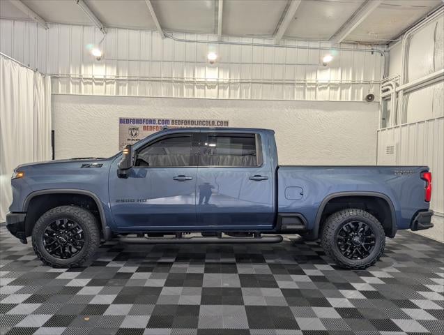 2025 Chevrolet Silverado 2500HD 4WD Crew Cab Standard Bed LTZ