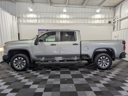2024 Chevrolet Silverado 2500HD 4WD Crew Cab Standard Bed Custom