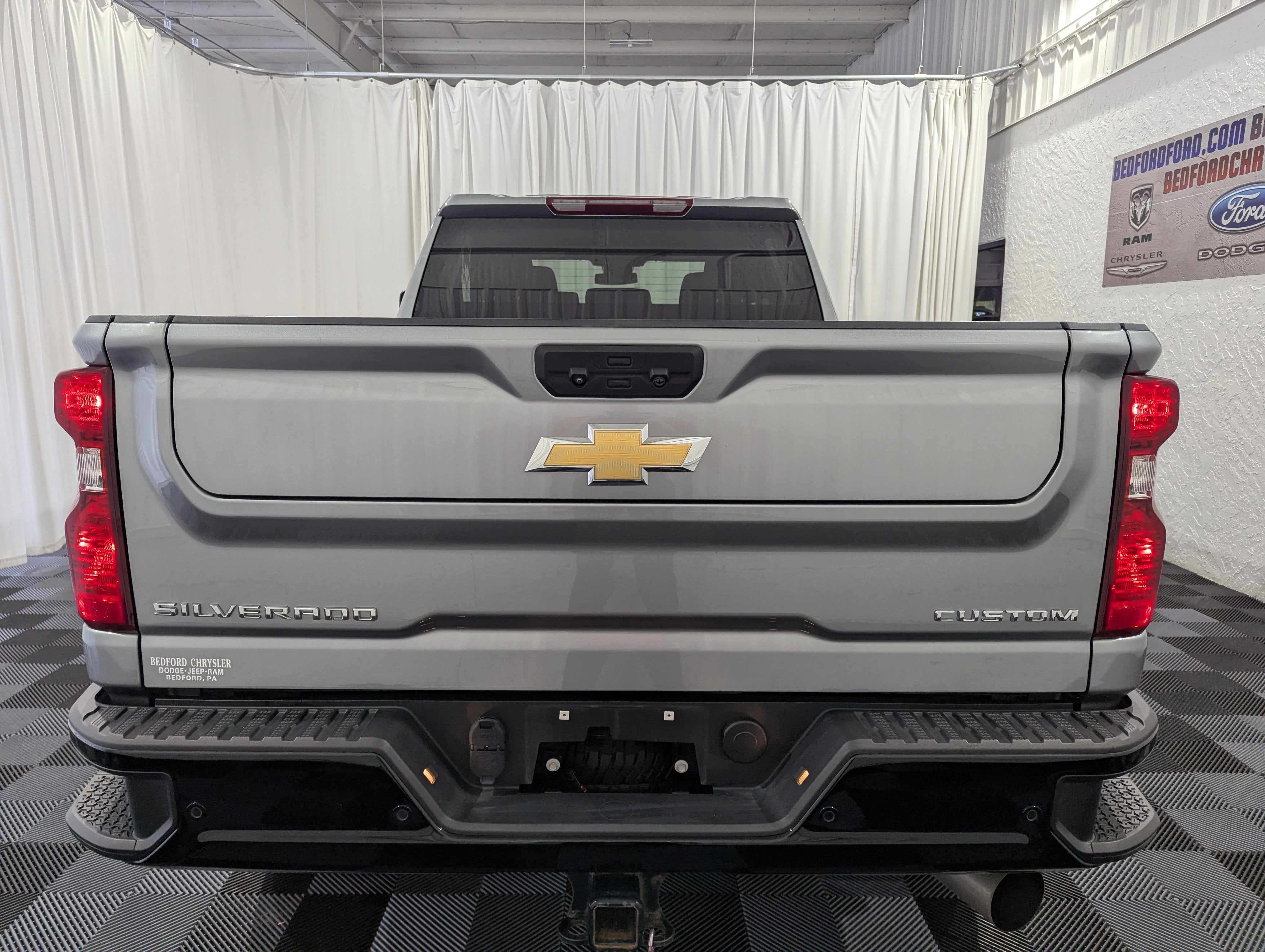 2024 Chevrolet Silverado 2500HD 4WD Crew Cab Standard Bed Custom