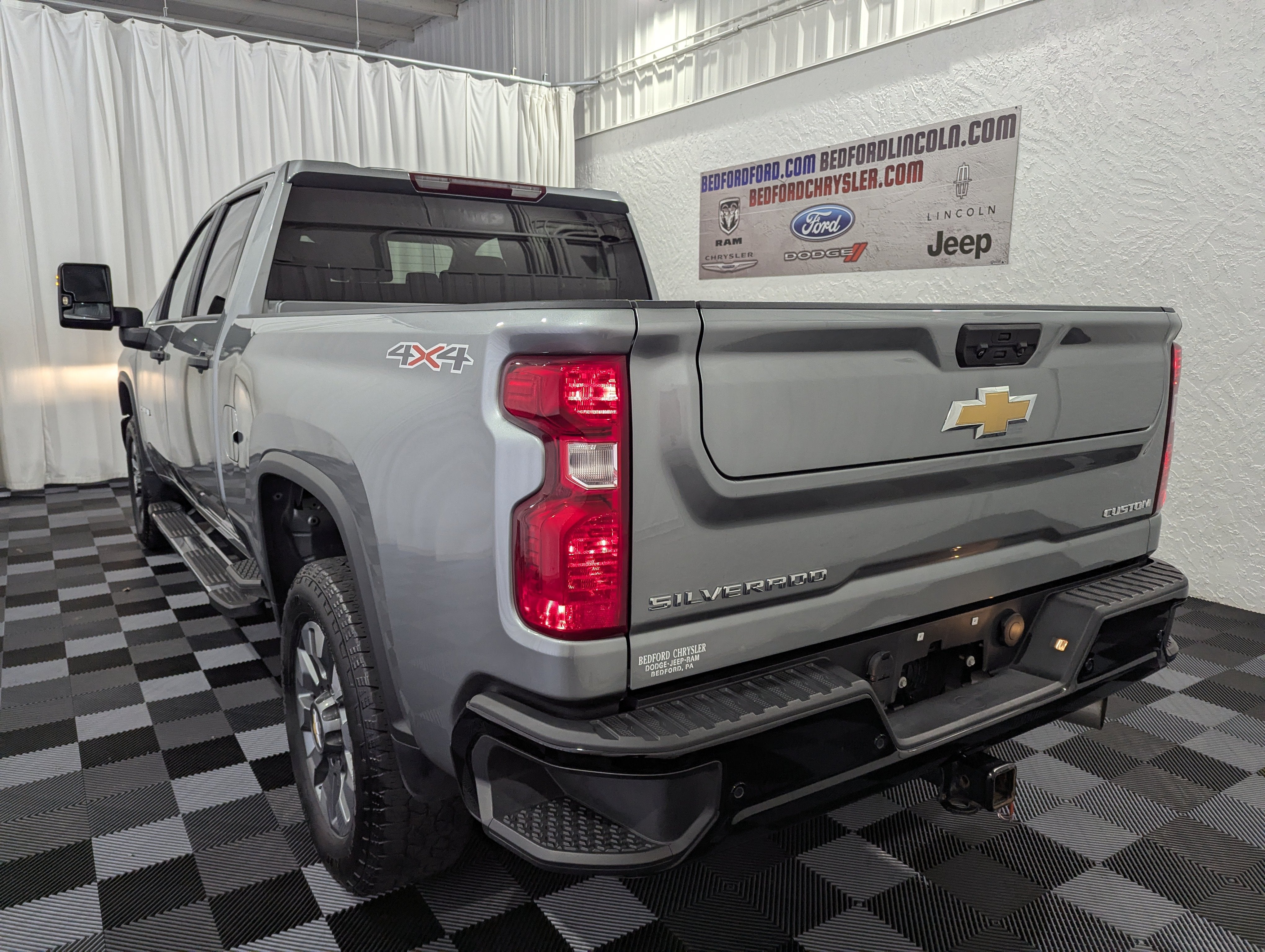 2024 Chevrolet Silverado 2500HD 4WD Crew Cab Standard Bed Custom