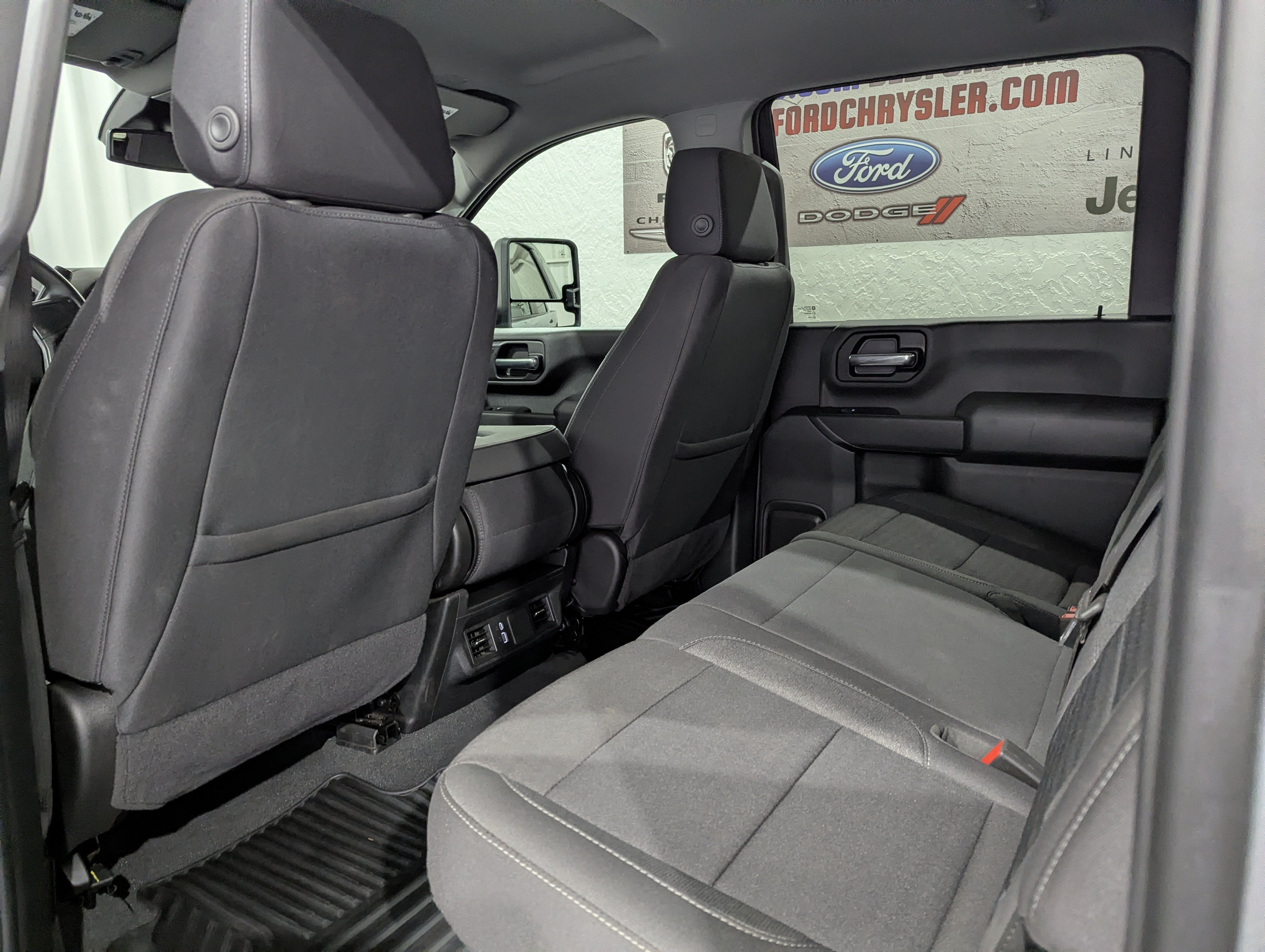 2024 Chevrolet Silverado 2500HD 4WD Crew Cab Standard Bed Custom