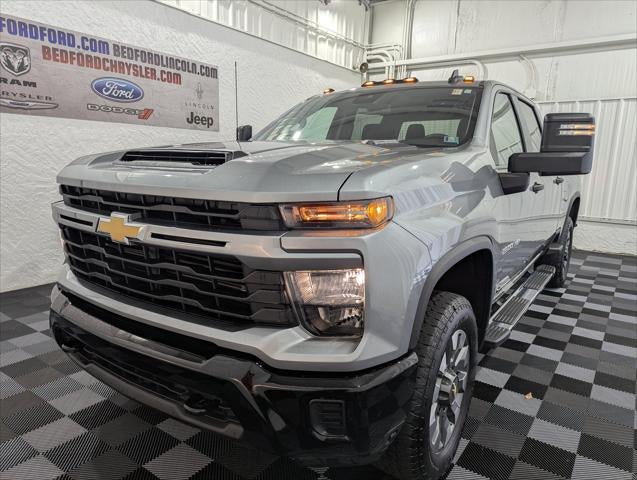 2024 Chevrolet Silverado 2500HD 4WD Crew Cab Standard Bed Custom