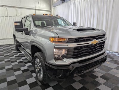 2024 Chevrolet Silverado 2500HD 4WD Crew Cab Standard Bed Custom