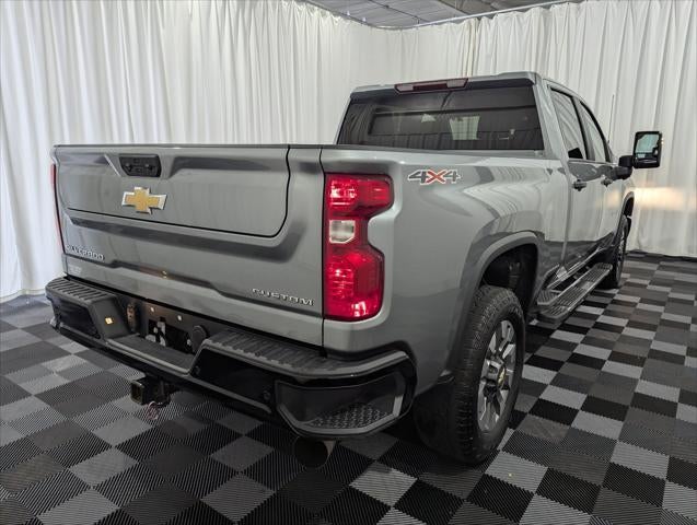 2024 Chevrolet Silverado 2500HD 4WD Crew Cab Standard Bed Custom