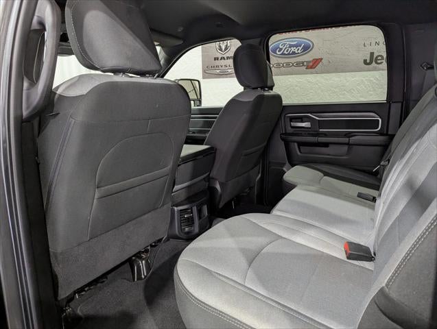 2024 RAM 3500 Big Horn Crew Cab 4x4 8' Box