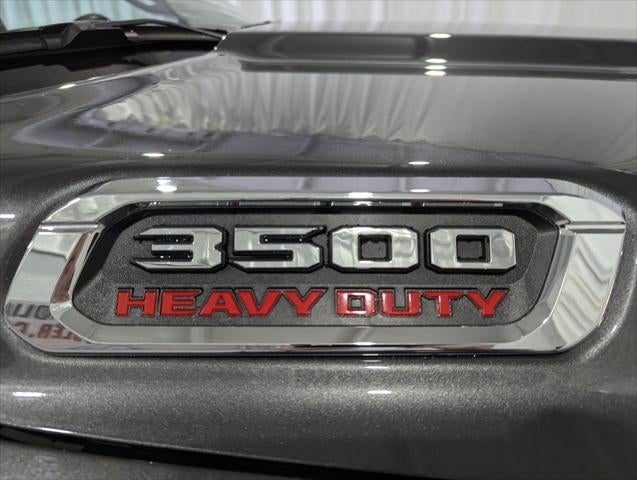 2024 RAM 3500 Big Horn Crew Cab 4x4 8' Box