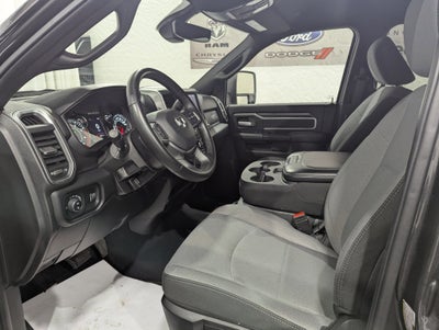 2024 RAM 3500 Big Horn Crew Cab 4x4 8' Box