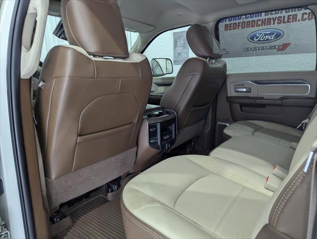 2020 RAM 3500 Laramie Crew Cab 4x4 8' Box