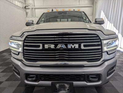 2020 RAM 3500 Laramie Crew Cab 4x4 8' Box