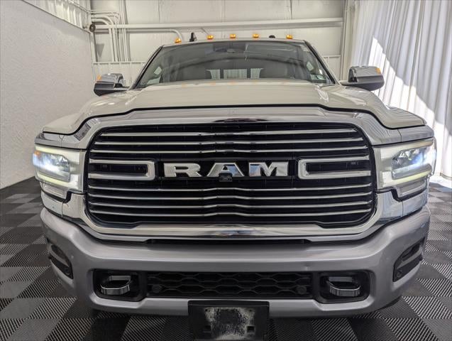 2020 RAM 3500 Laramie Crew Cab 4x4 8' Box