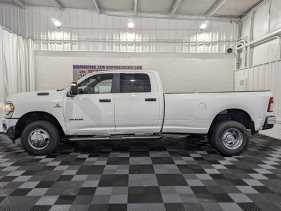 2024 RAM 3500 Big Horn Crew Cab 4x4 8' Box
