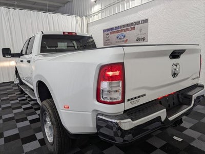 2024 RAM 3500 Big Horn Crew Cab 4x4 8' Box