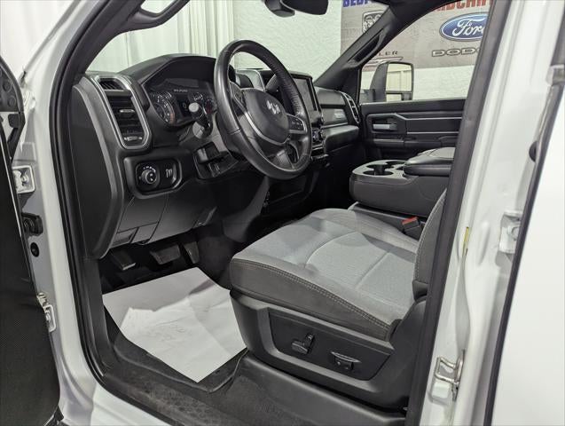 2024 RAM 3500 Big Horn Crew Cab 4x4 8' Box