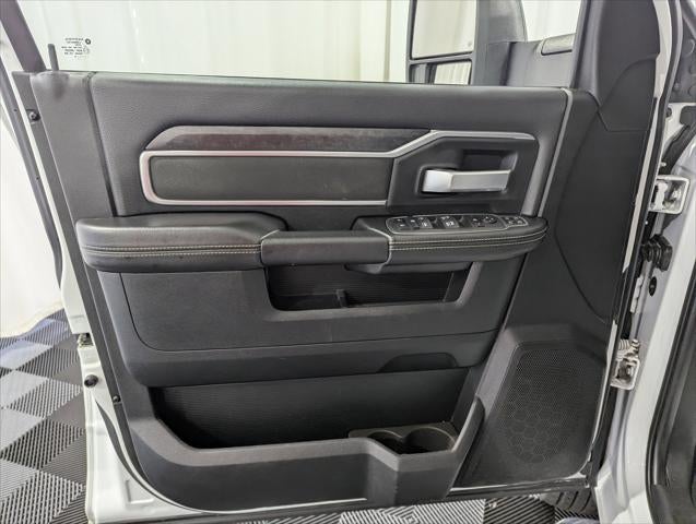 2024 RAM 3500 Big Horn Crew Cab 4x4 8' Box