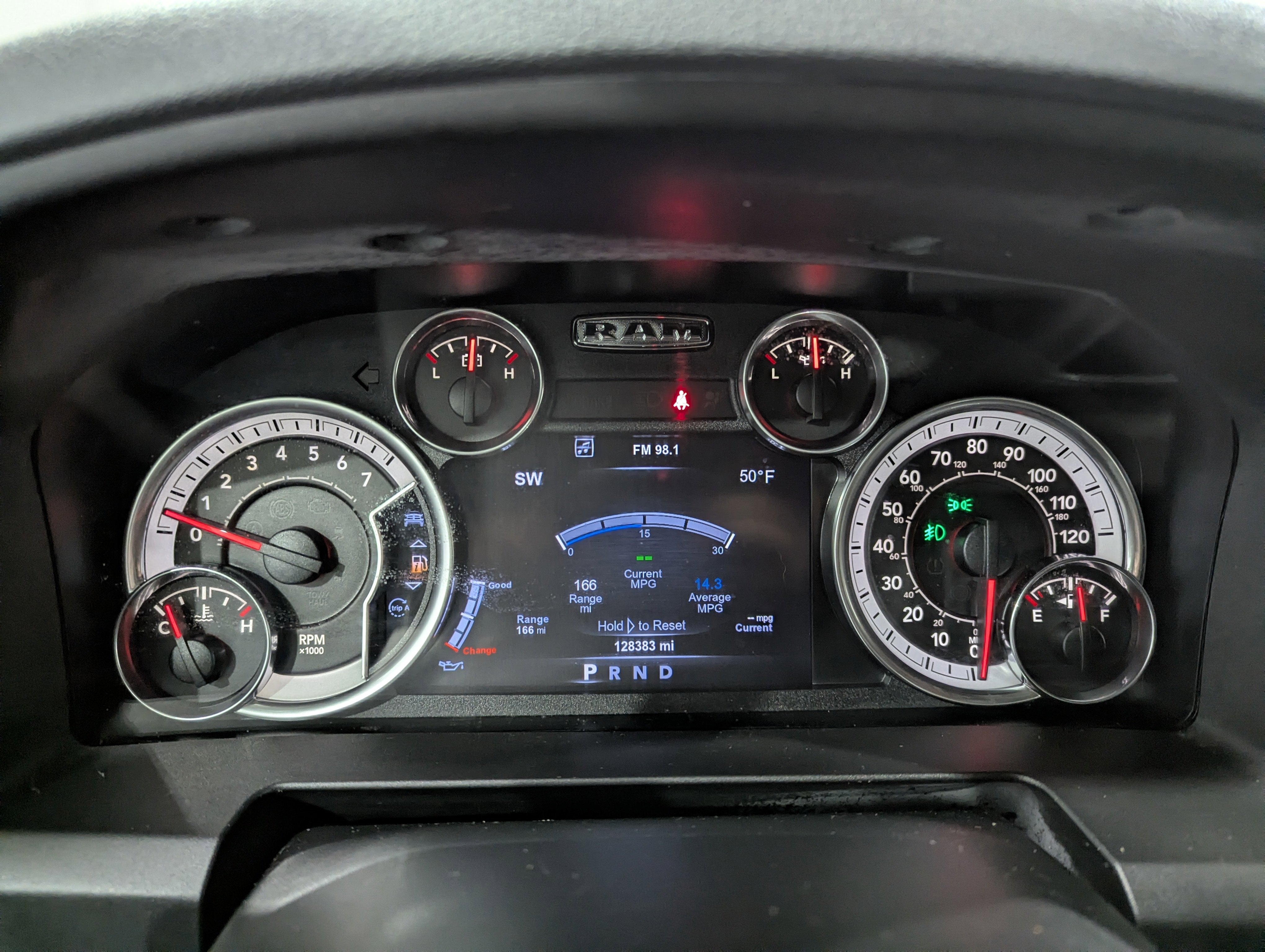 2017 RAM 1500 Big Horn Crew Cab 4x4 5'7' Box