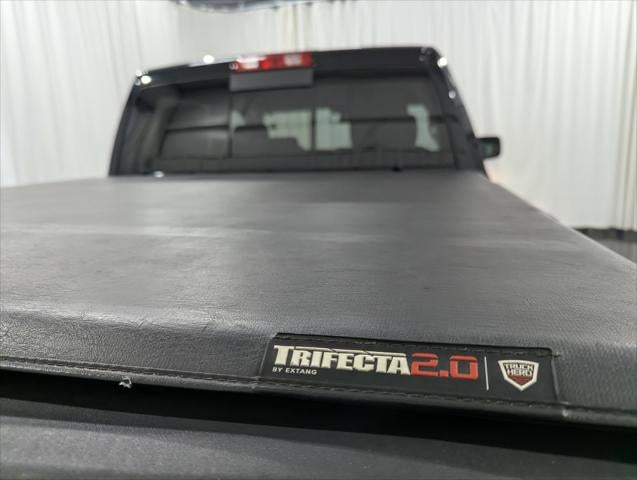 2017 RAM 1500 Big Horn Crew Cab 4x4 5'7' Box
