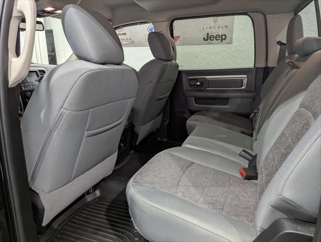 2017 RAM 1500 Big Horn Crew Cab 4x4 5'7' Box