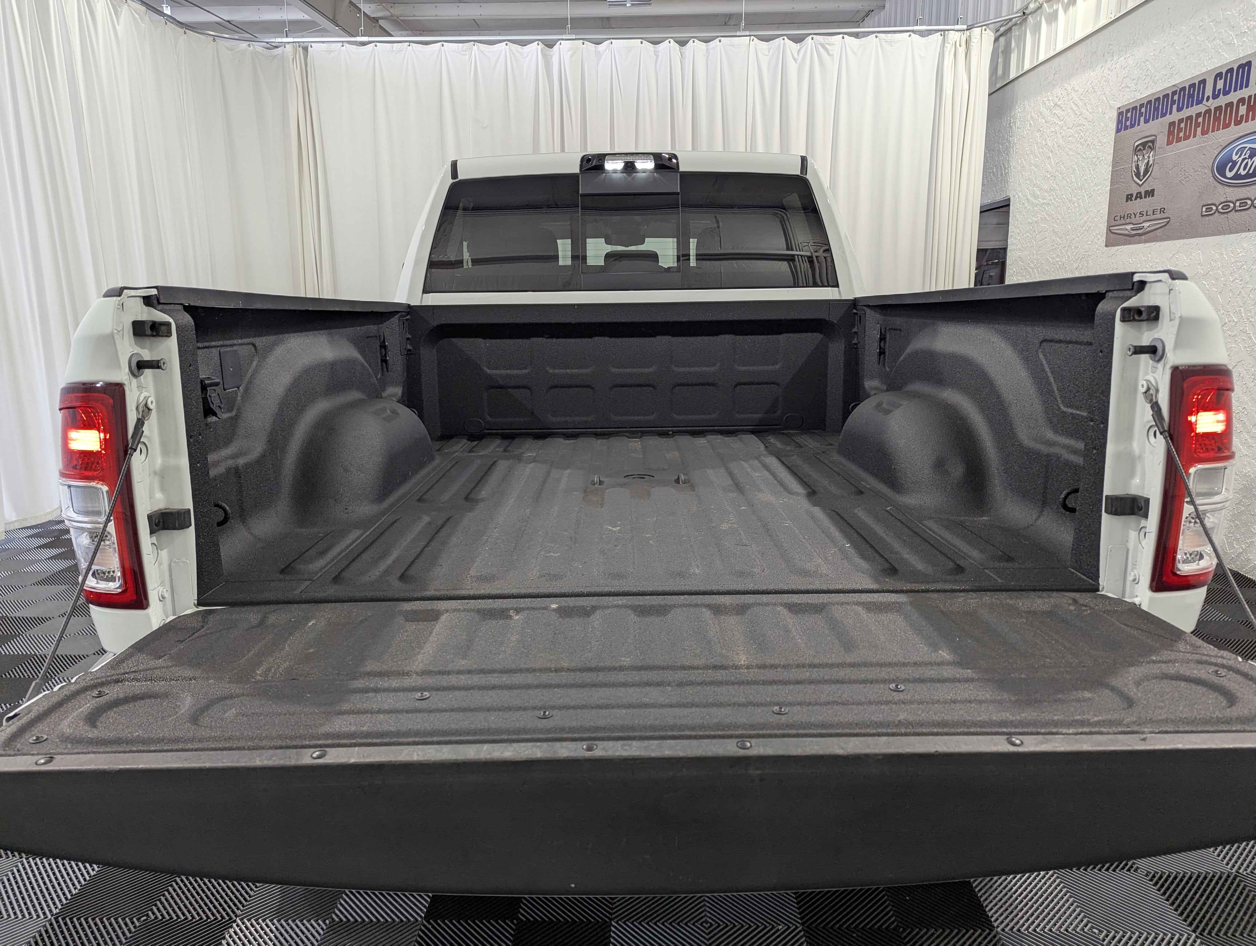2024 RAM 2500 Tradesman Crew Cab 4x4 6'4' Box