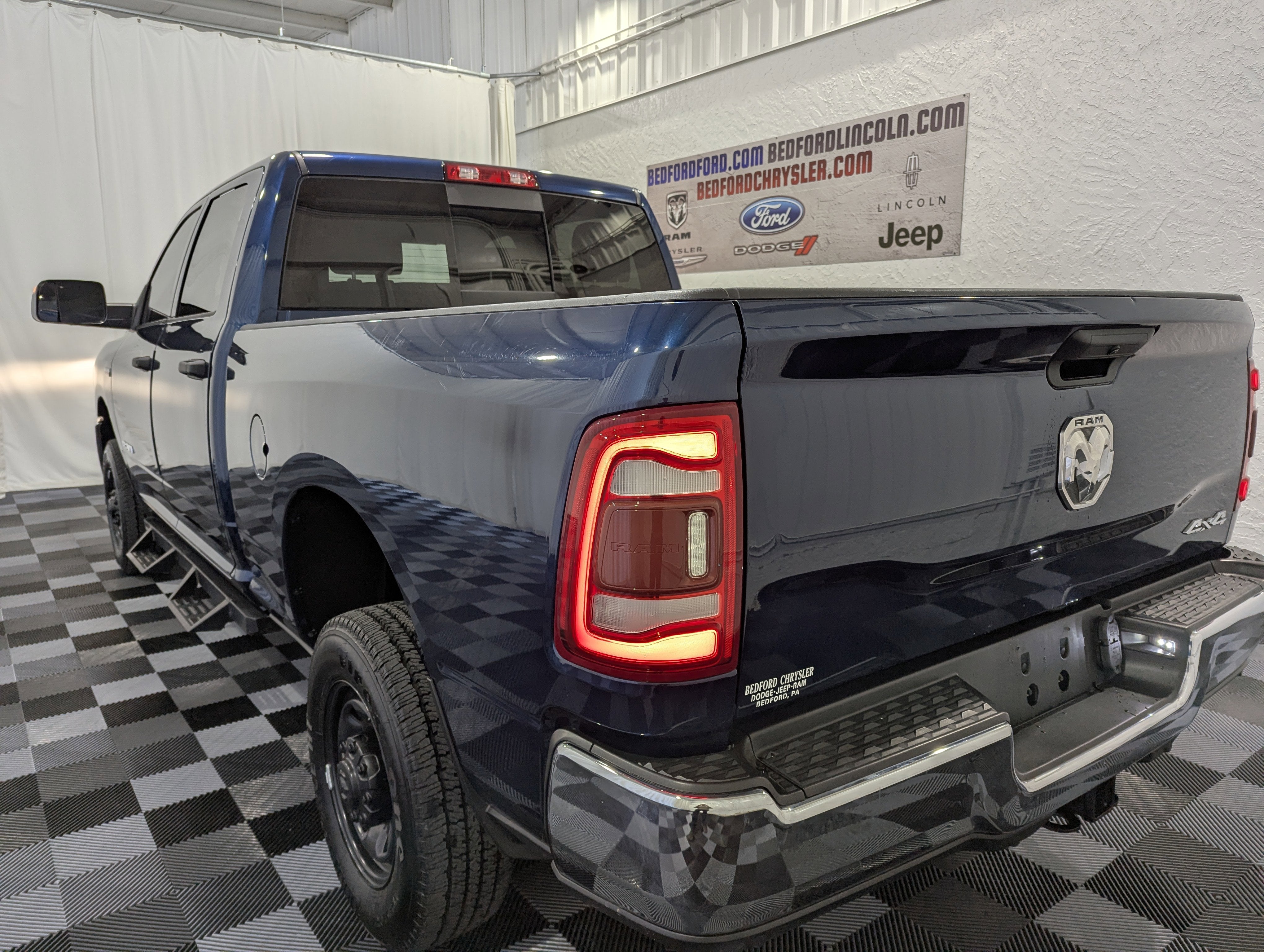 2020 RAM 2500 Tradesman Crew Cab 4x4 6'4' Box