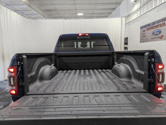 2020 RAM 2500 Tradesman Crew Cab 4x4 6'4' Box