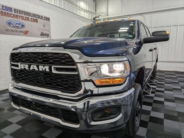 2020 RAM 2500 Tradesman Crew Cab 4x4 6'4' Box