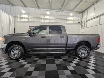 2024 RAM 2500 Tradesman Crew Cab 4x4 6'4' Box