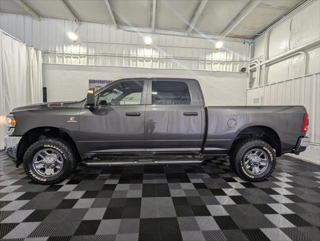 2024 RAM 2500 Tradesman Crew Cab 4x4 6'4' Box