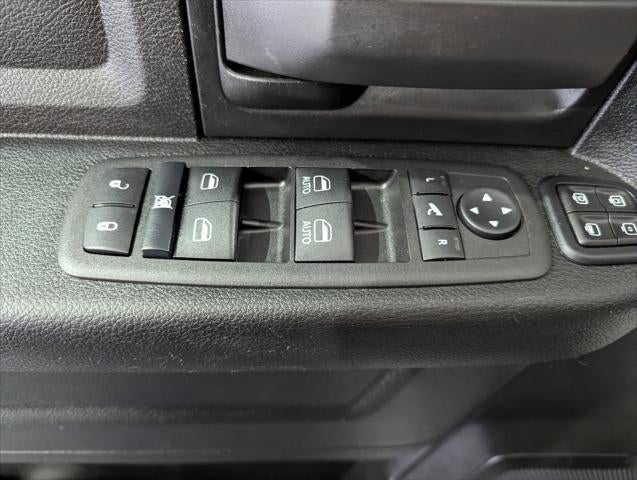 2024 RAM 2500 Tradesman Crew Cab 4x4 6'4' Box