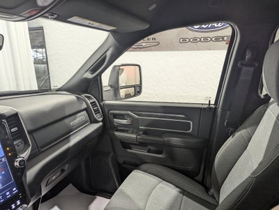 2024 RAM 2500 Big Horn Crew Cab 4x4 6'4' Box