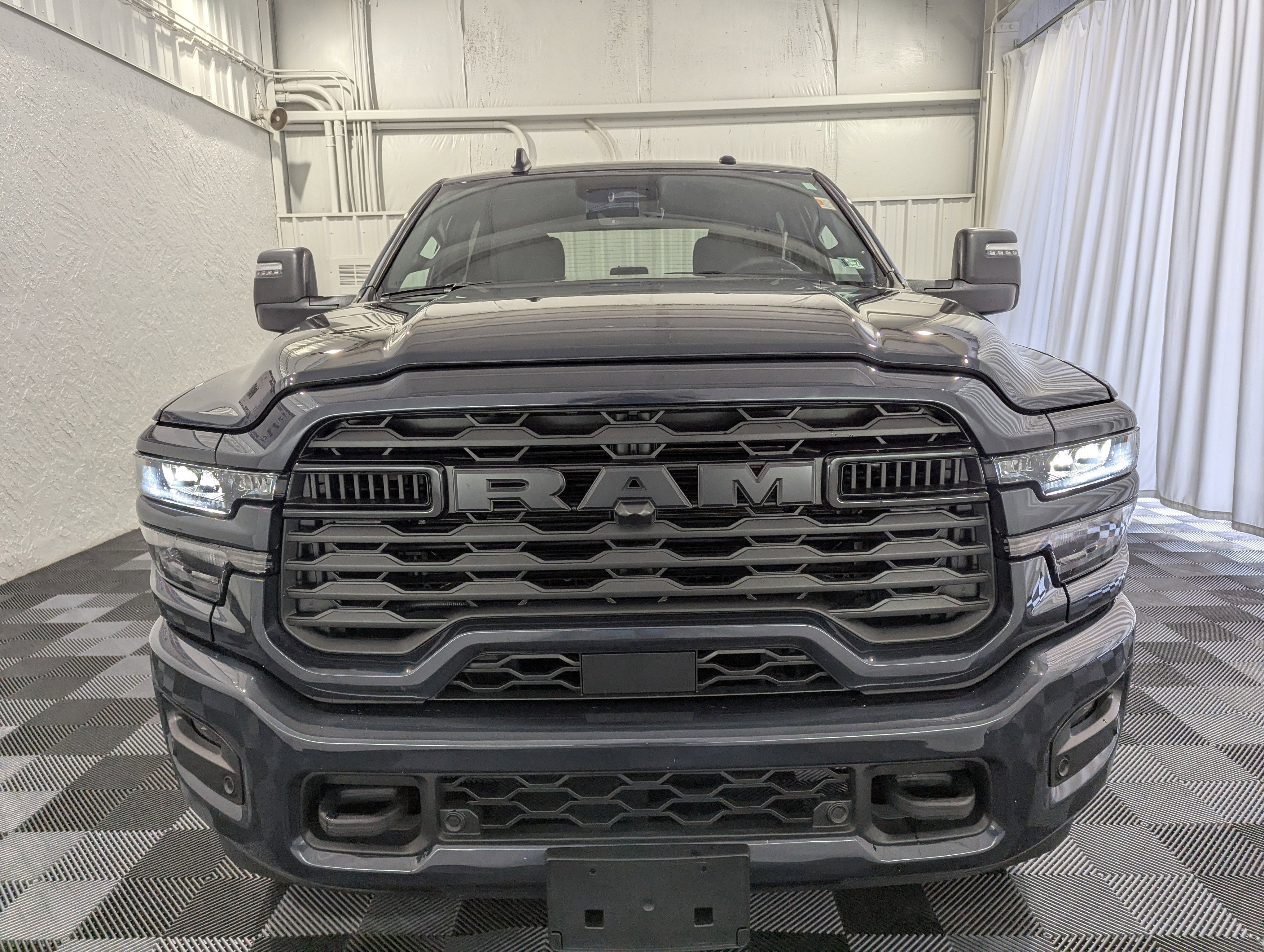 2025 RAM 2500 Big Horn Crew Cab 4x4 6'4' Box