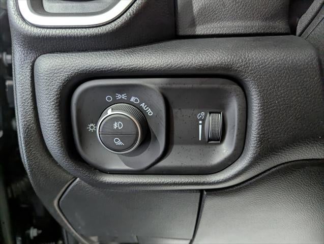 2025 RAM 2500 Big Horn Crew Cab 4x4 6'4' Box