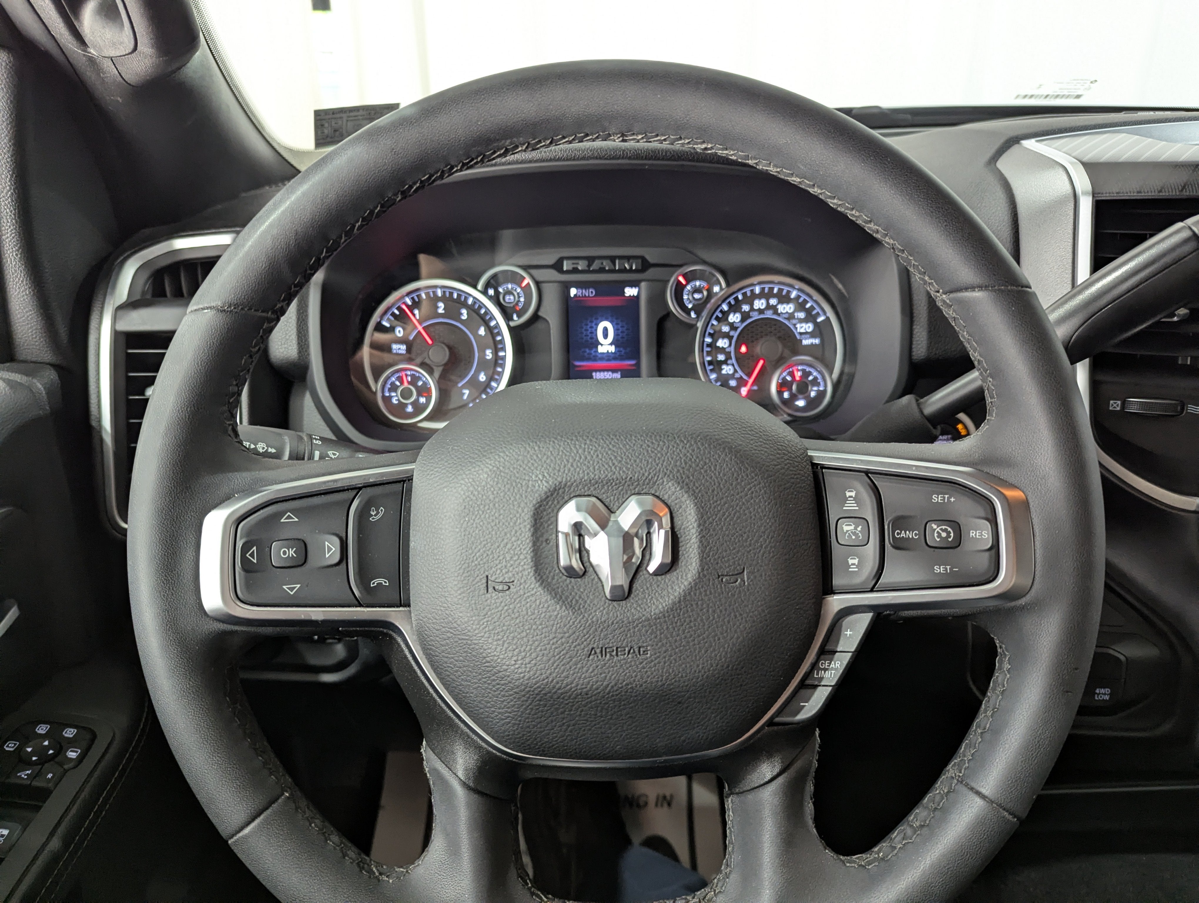 2026 RAM 2500 Big Horn Crew Cab 4x4 6'4' Box