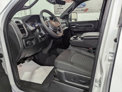 2025 RAM 2500 Big Horn Crew Cab 4x4 6'4' Box
