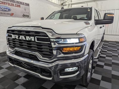 2025 RAM 2500 Big Horn Crew Cab 4x4 6'4' Box