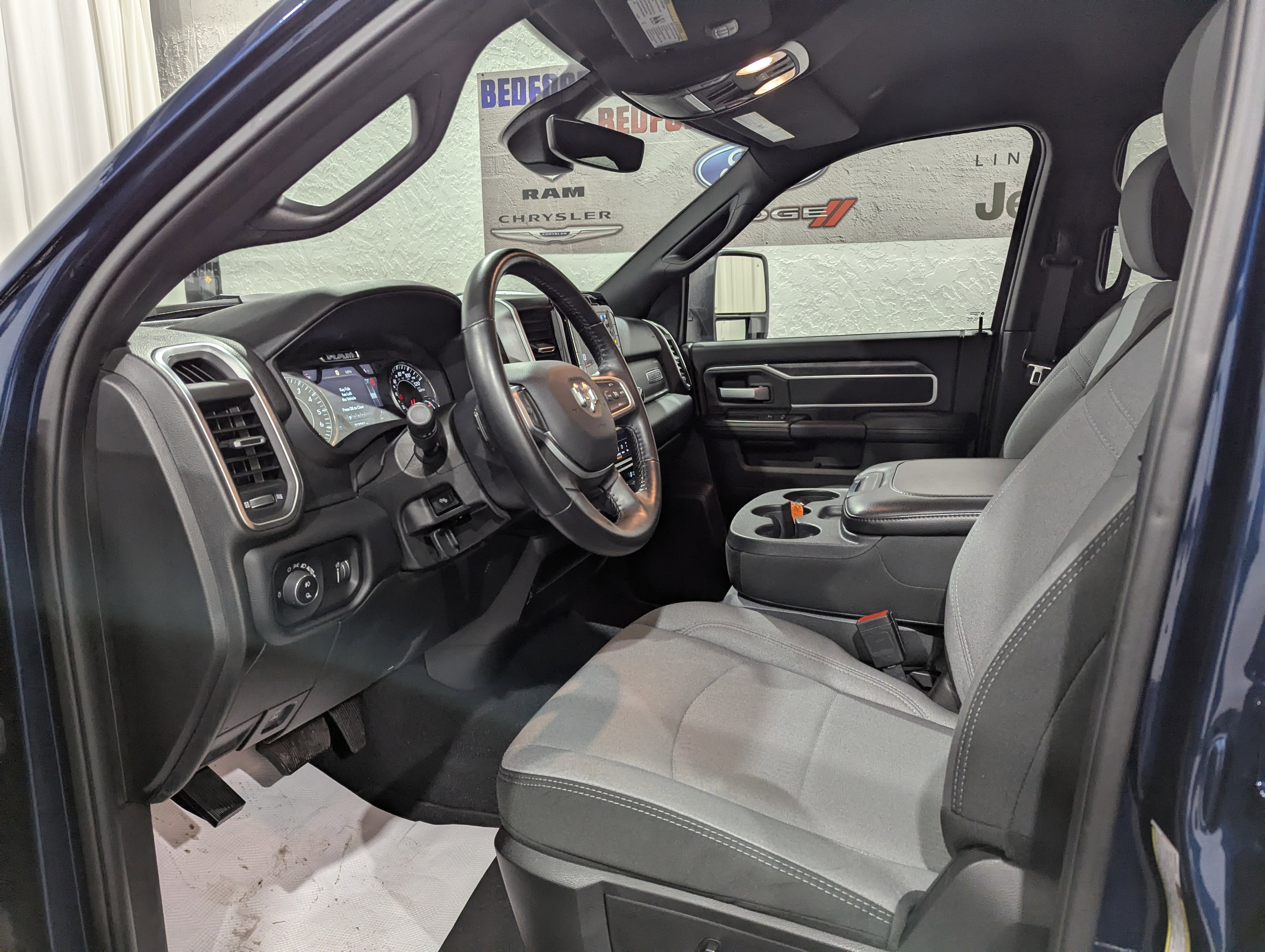 2024 RAM 2500 Big Horn Crew Cab 4x4 6'4' Box