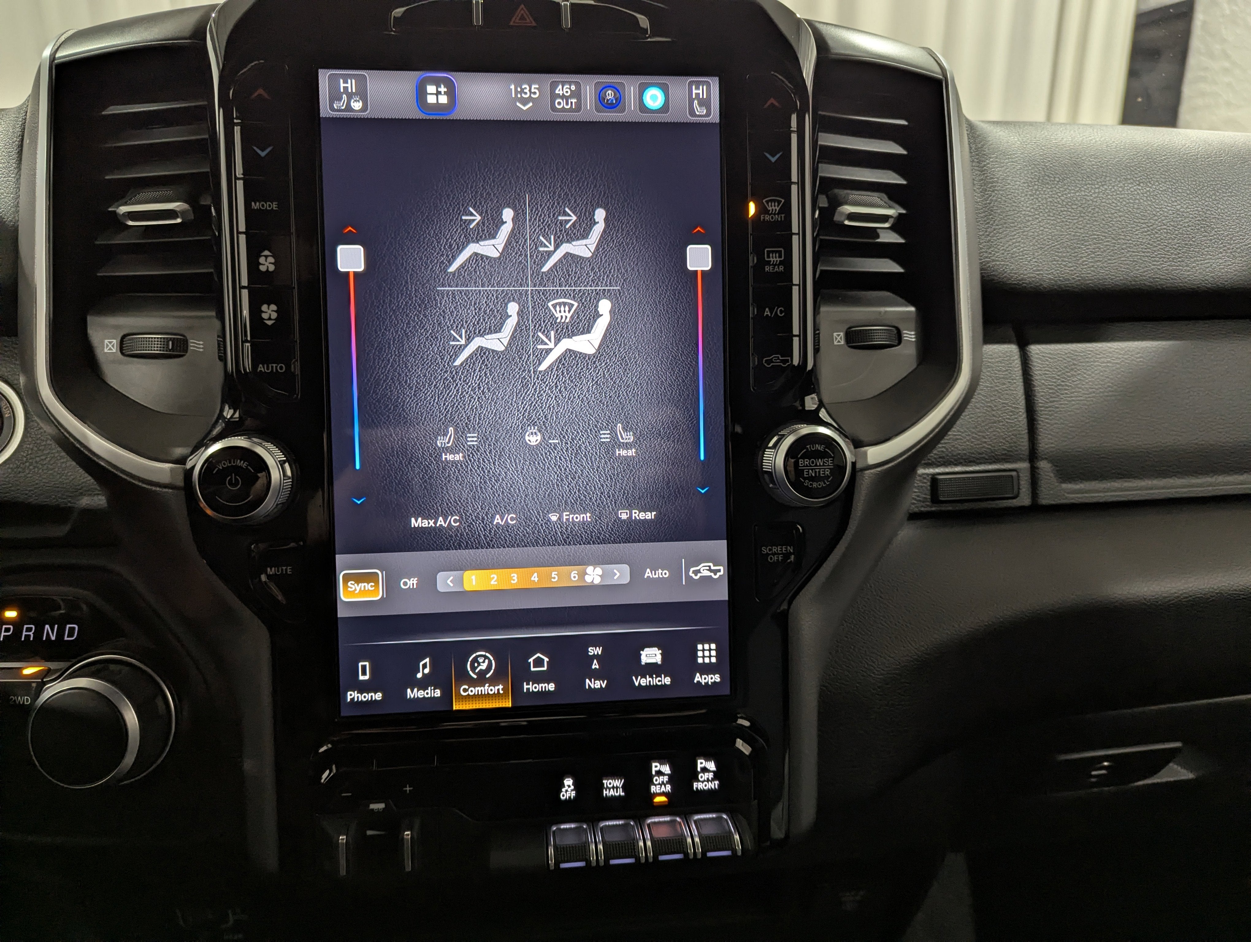 2024 RAM 2500 Big Horn Crew Cab 4x4 6'4' Box