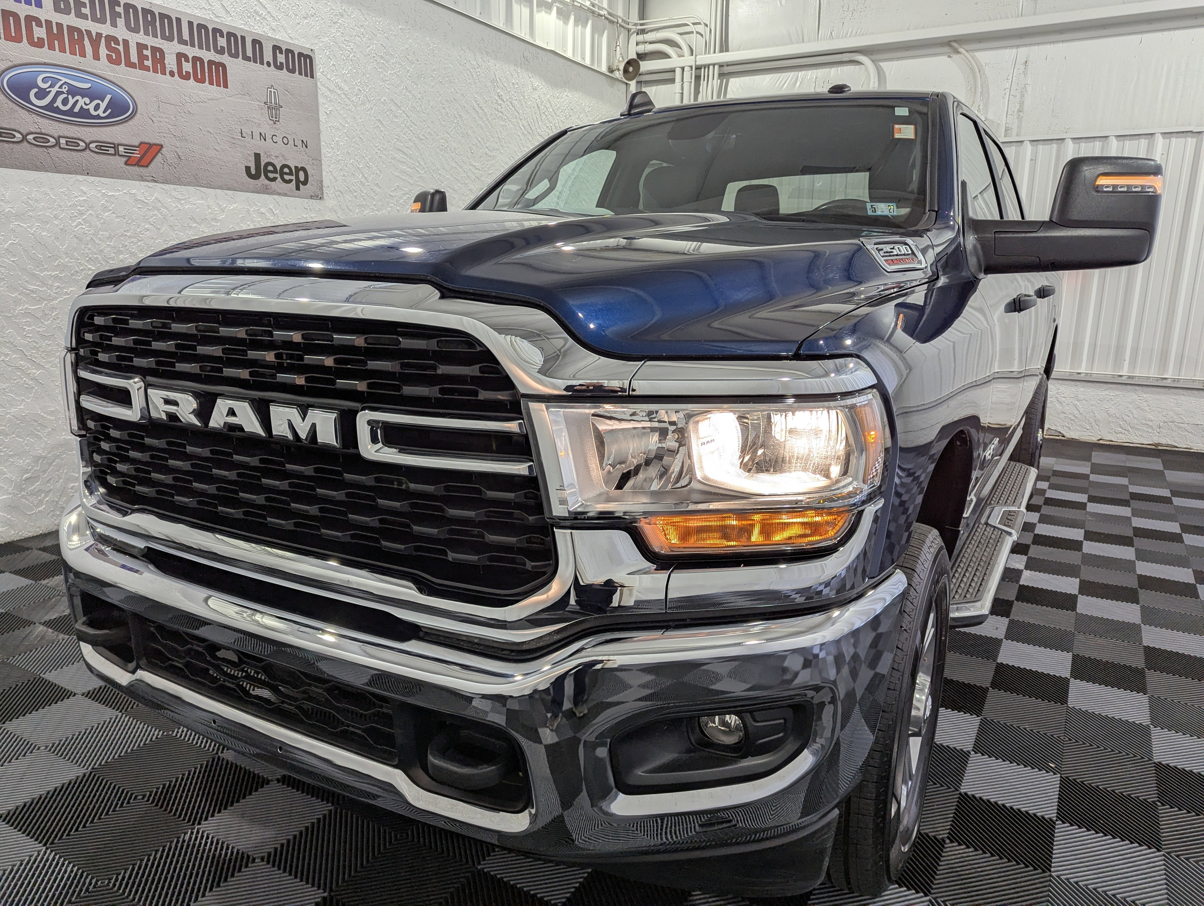 2024 RAM 2500 Big Horn Crew Cab 4x4 6'4' Box