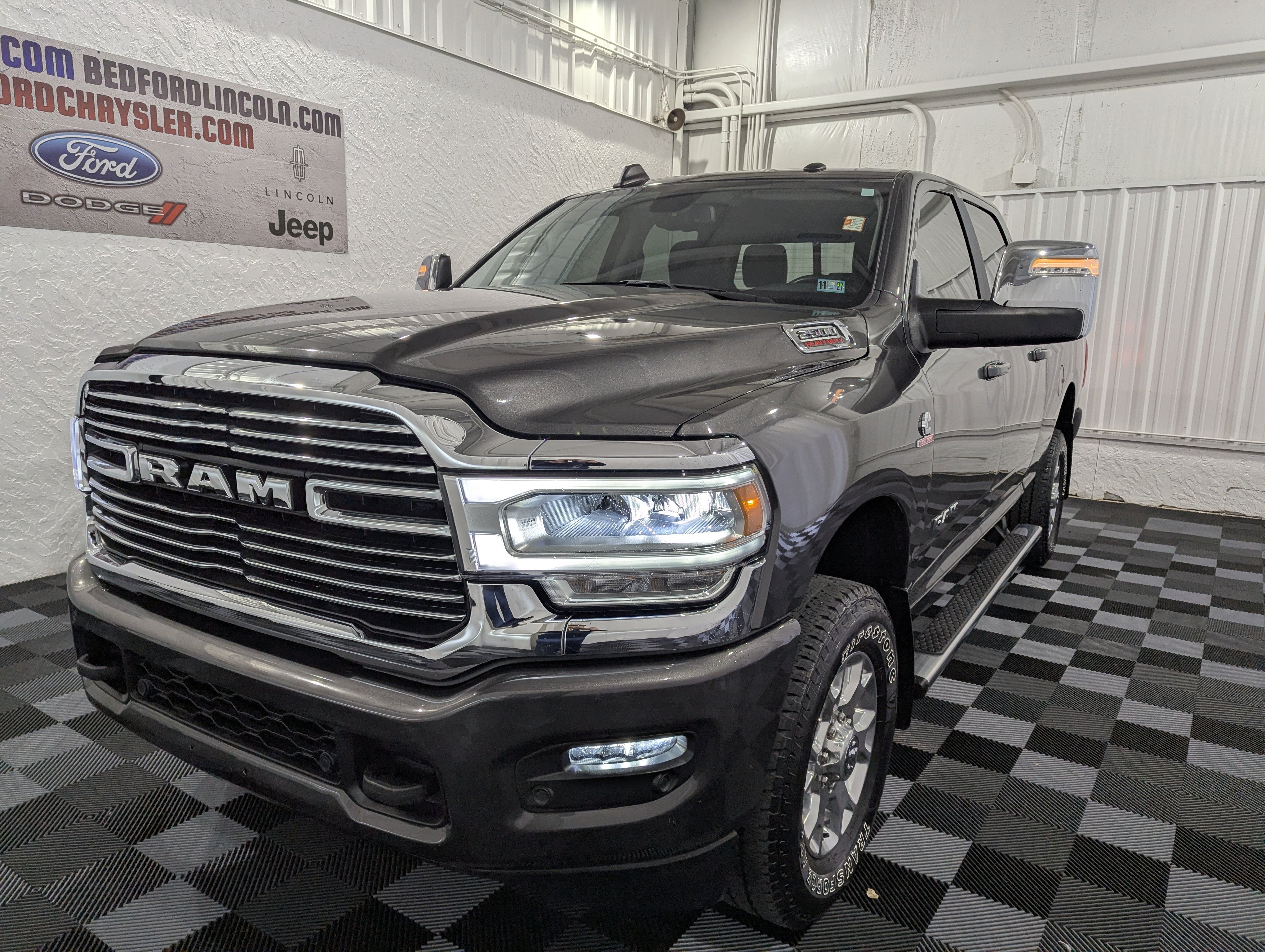 2024 RAM 2500 Laramie Crew Cab 4x4 6'4' Box