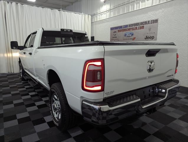 2024 RAM 2500 Tradesman Crew Cab 4x4 8' Box