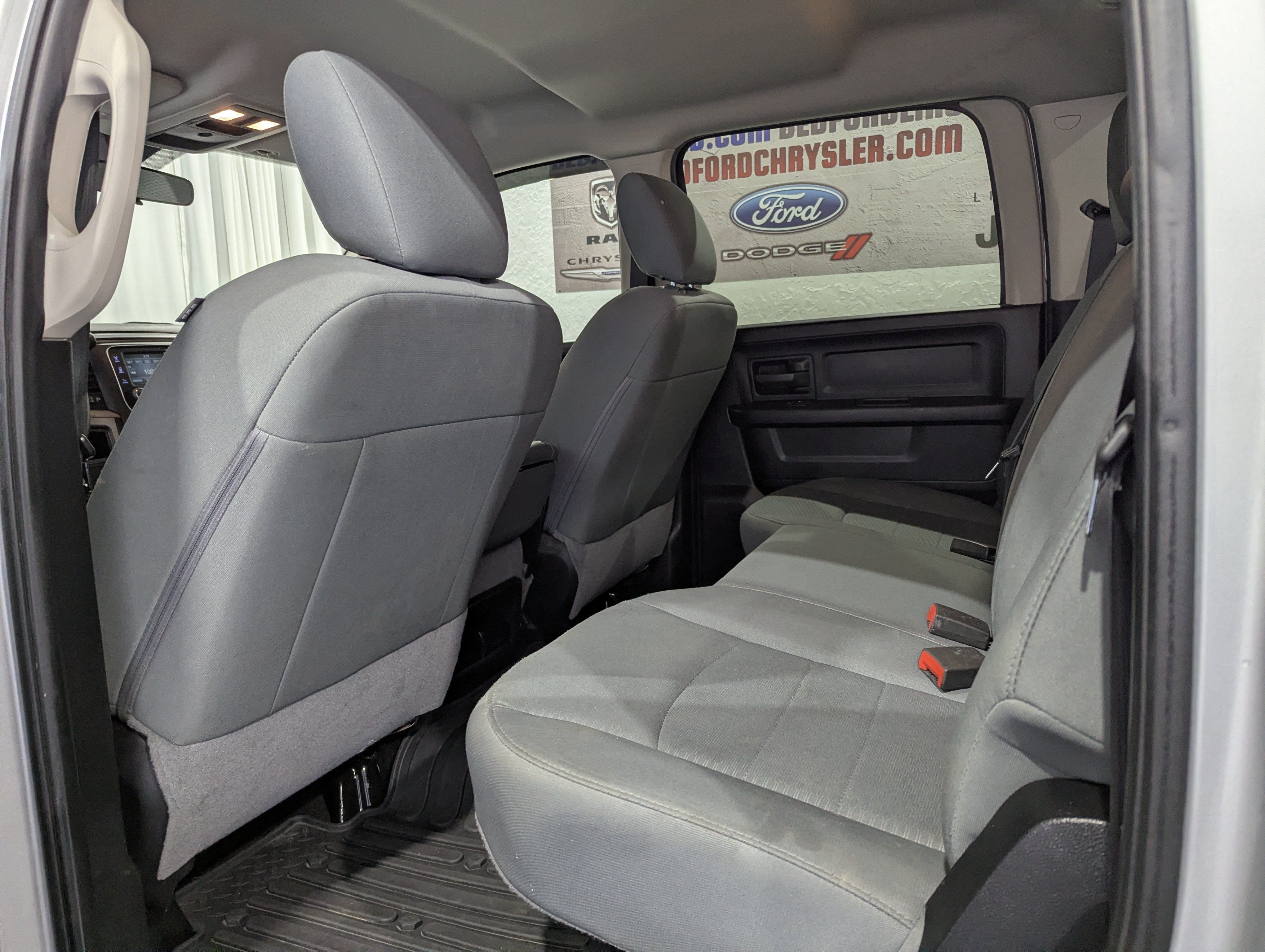 2018 RAM 2500 Tradesman Crew Cab 4x4 8' Box