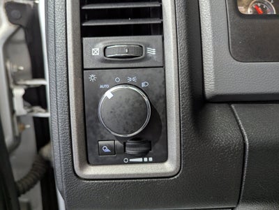 2018 RAM 2500 Tradesman Crew Cab 4x4 8' Box