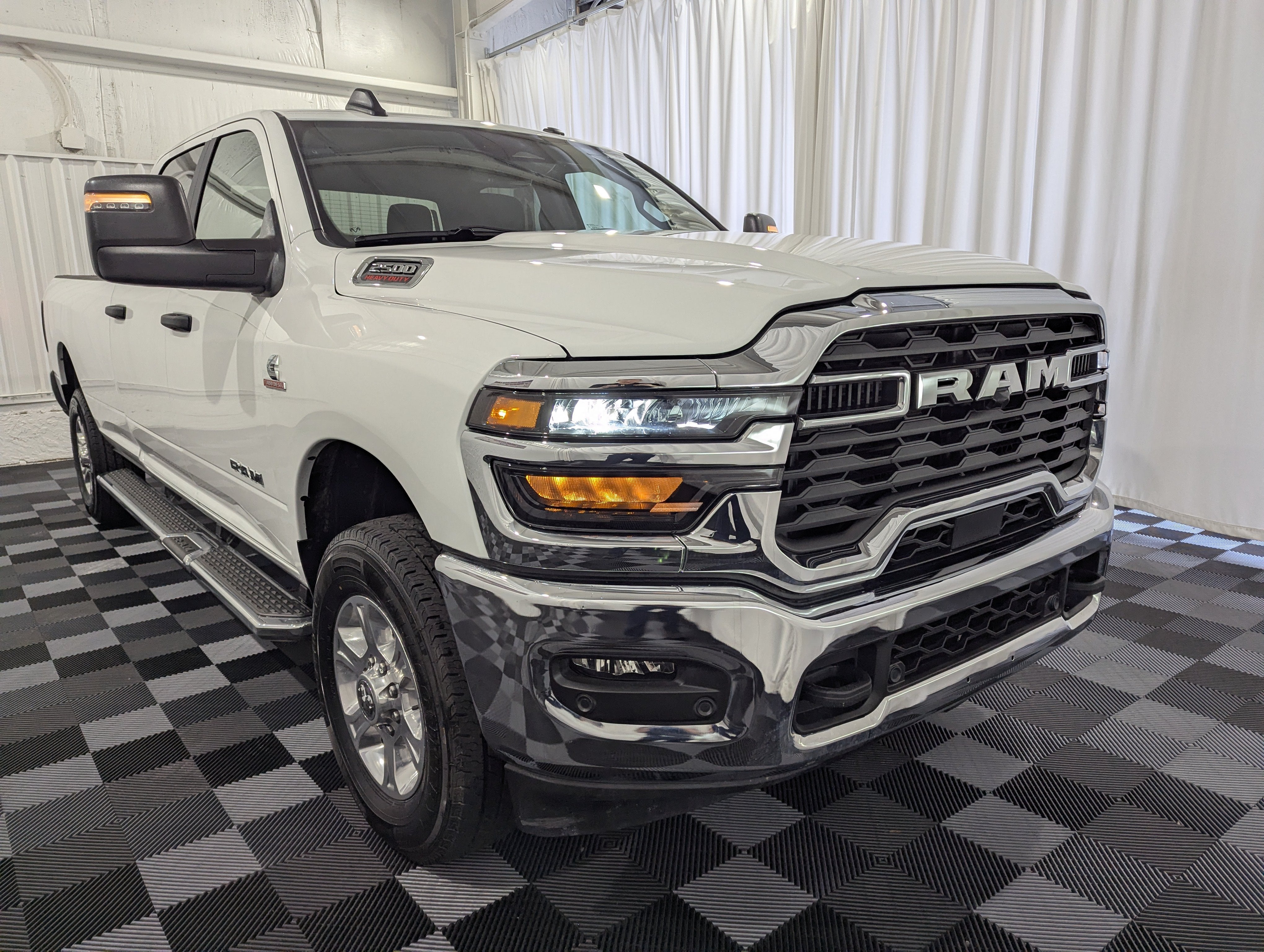 2026 RAM 2500 Big Horn Crew Cab 4x4 8' Box